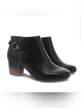 Dansko Perry Black Leather Side Zip Block Heel Ankle Booties sz 38
